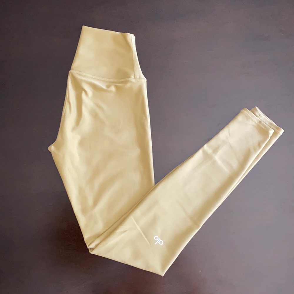 Alo Yoga leggings Size XS - Gold
